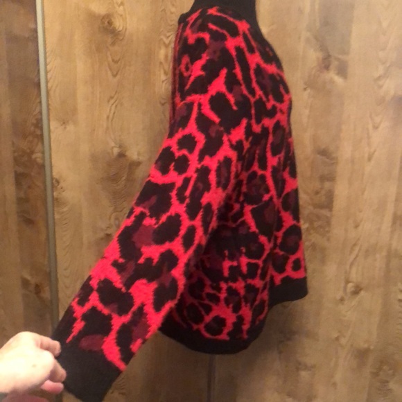Pretty Red & Black Sweater by Apt. 9 - Picture 3 of 9